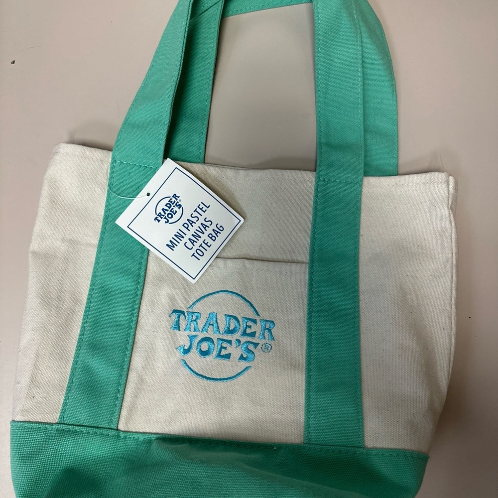 Trader Joe’s Mini Tote Mint Green and Cream